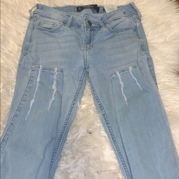 Low rise light washed skinny jeans - Picture 2 of 3